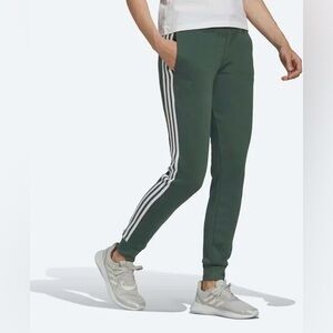 NEW Adidas Jogger Sweatpant Medium